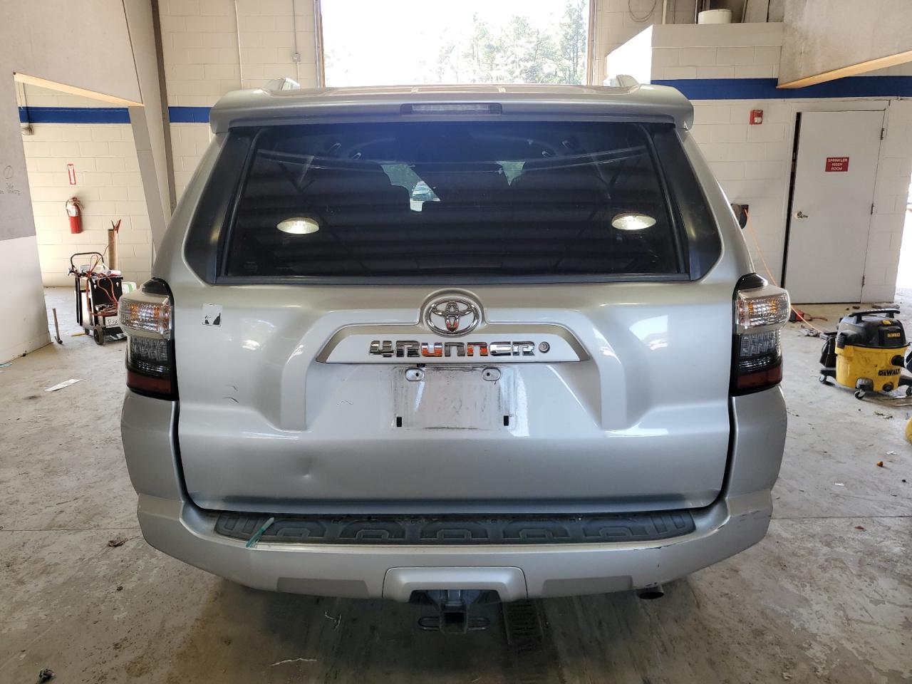 JTEZU5JR7E5067321 2014 Toyota 4Runner Sr5