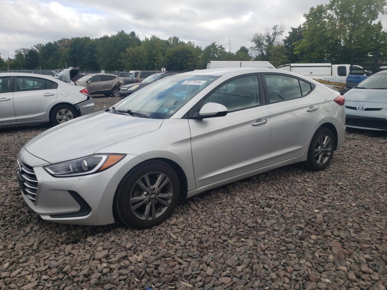 5NPD84LF3HH092740 2017 HYUNDAI ELANTRA - Image 1