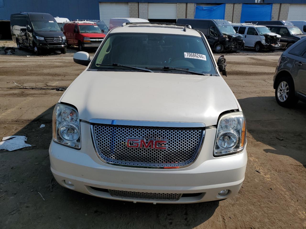 1GKS2EEF1DR324206 2013 GMC Yukon Denali