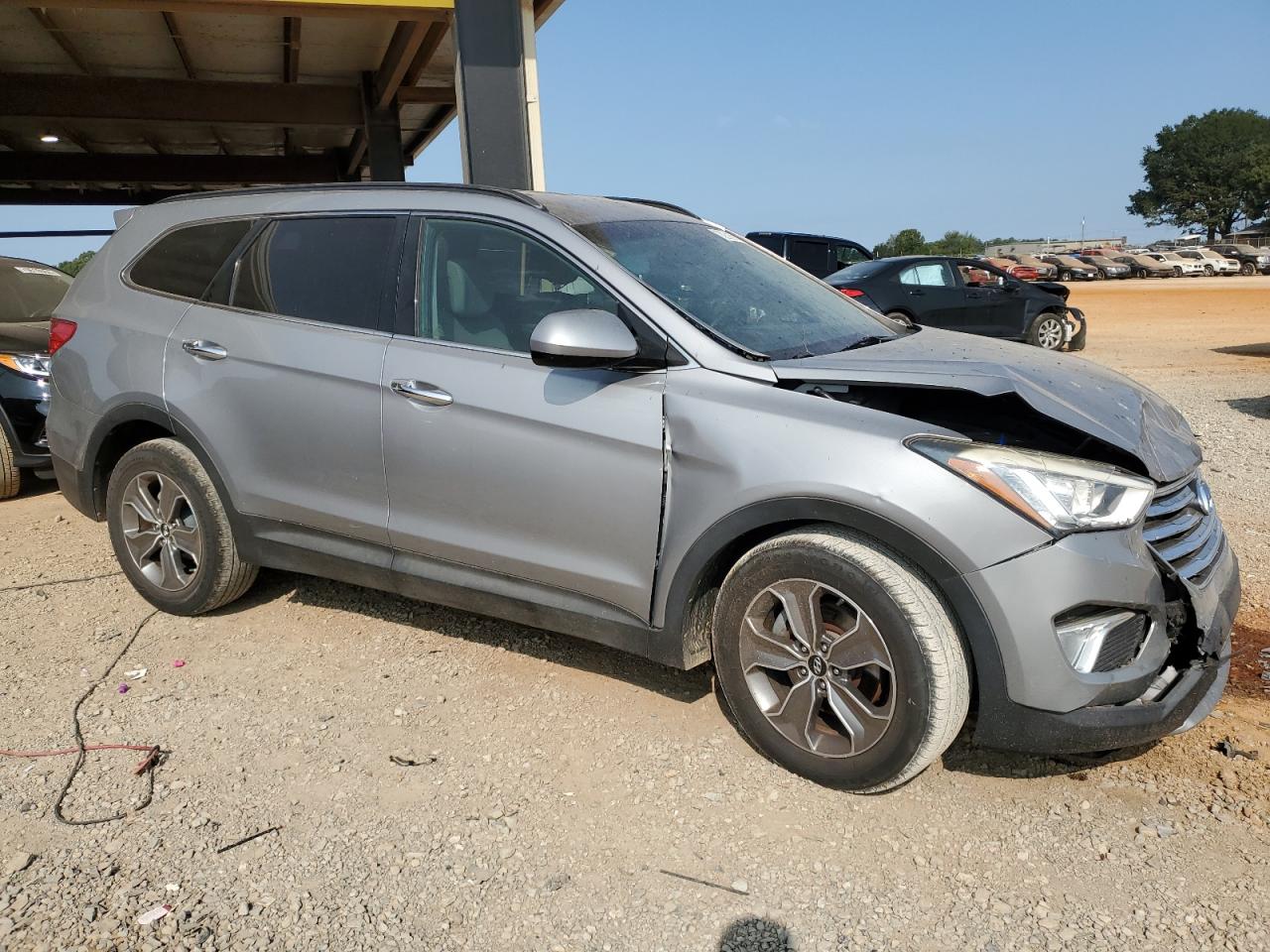 2015 Hyundai Santa Fe - Image 4