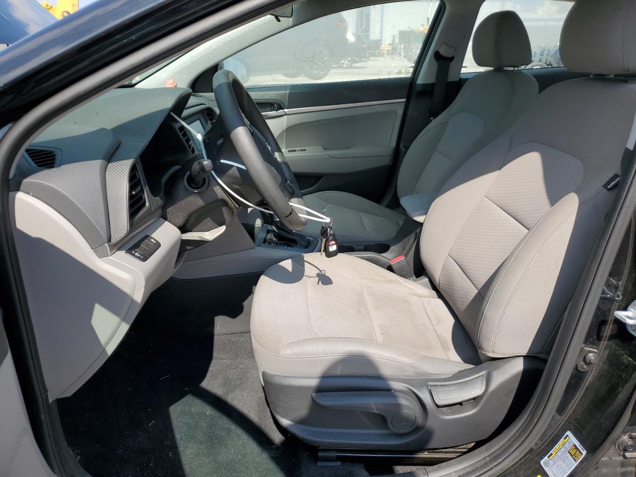 5NPD74LF5KH469806 2019 Hyundai Elantra Se