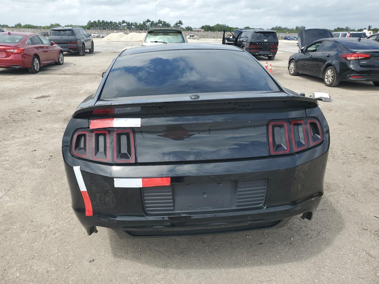 2013 Ford Mustang - Image 6