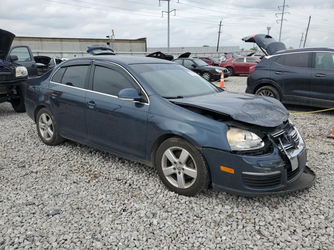 2009 Volkswagen Jetta - Image 4