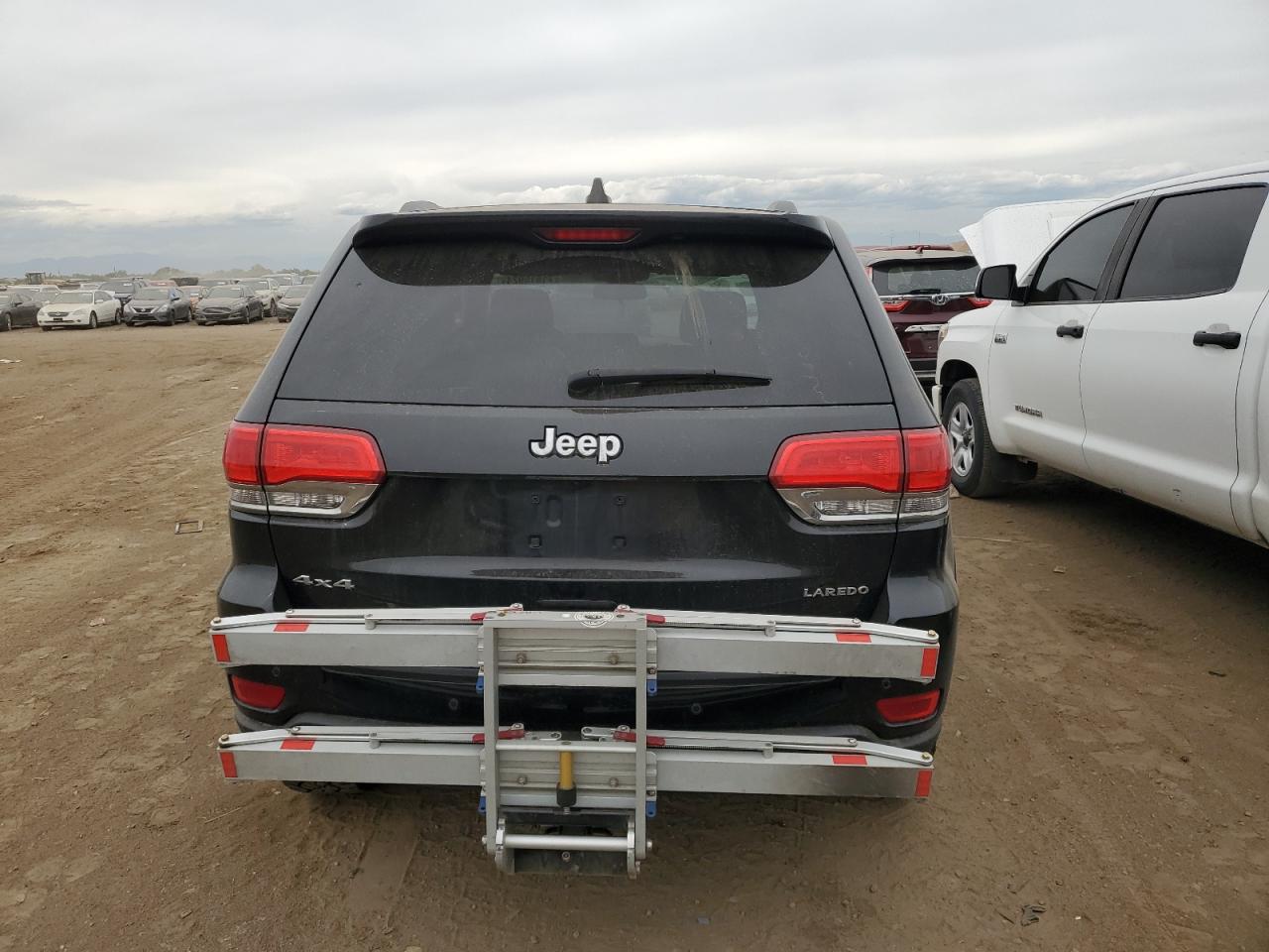 1C4RJFAG3GC392127 2016 Jeep Grand Cherokee Laredo