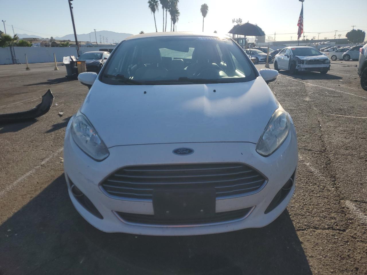 2015 Ford Fiesta - Image 5