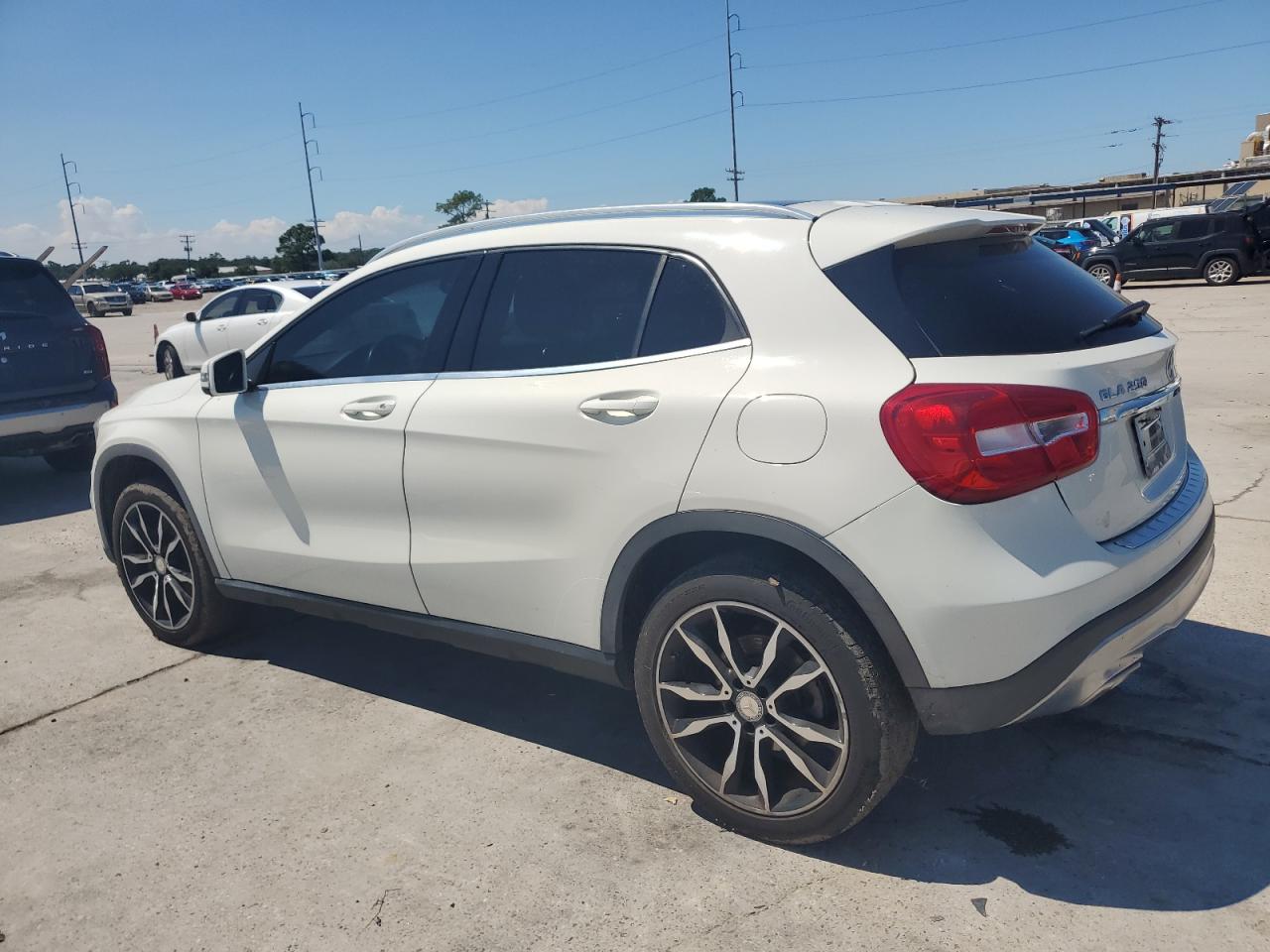 VIN WDCTG4EB1GJ205349 2016 MERCEDES-BENZ GLA-CLASS no.2