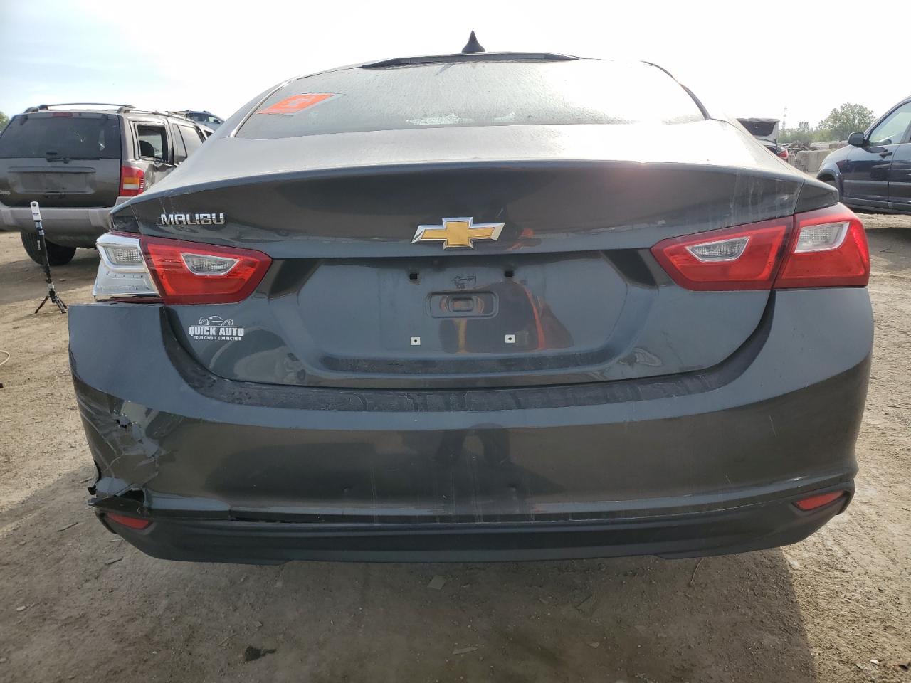 2017 Chevrolet Malibu - Image 6