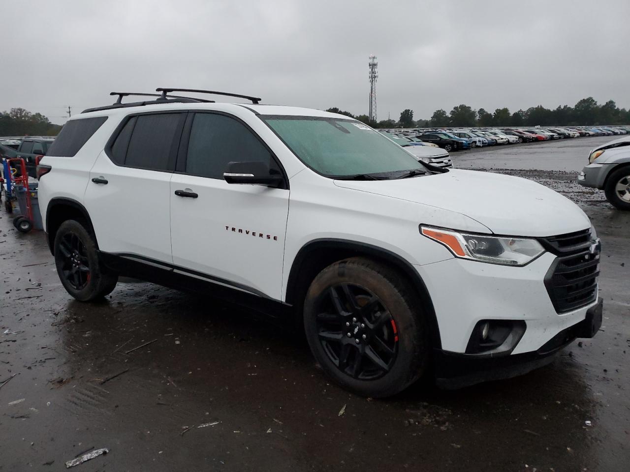 1GNEVJKW3JJ220203 2018 Chevrolet Traverse Premier