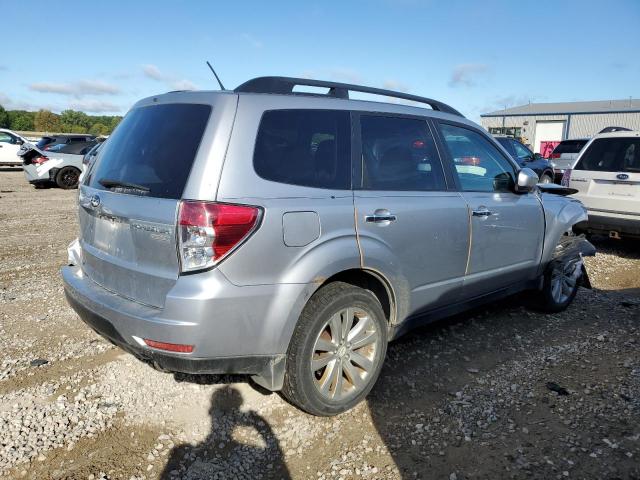  SUBARU FORESTER 2012 Серебристый