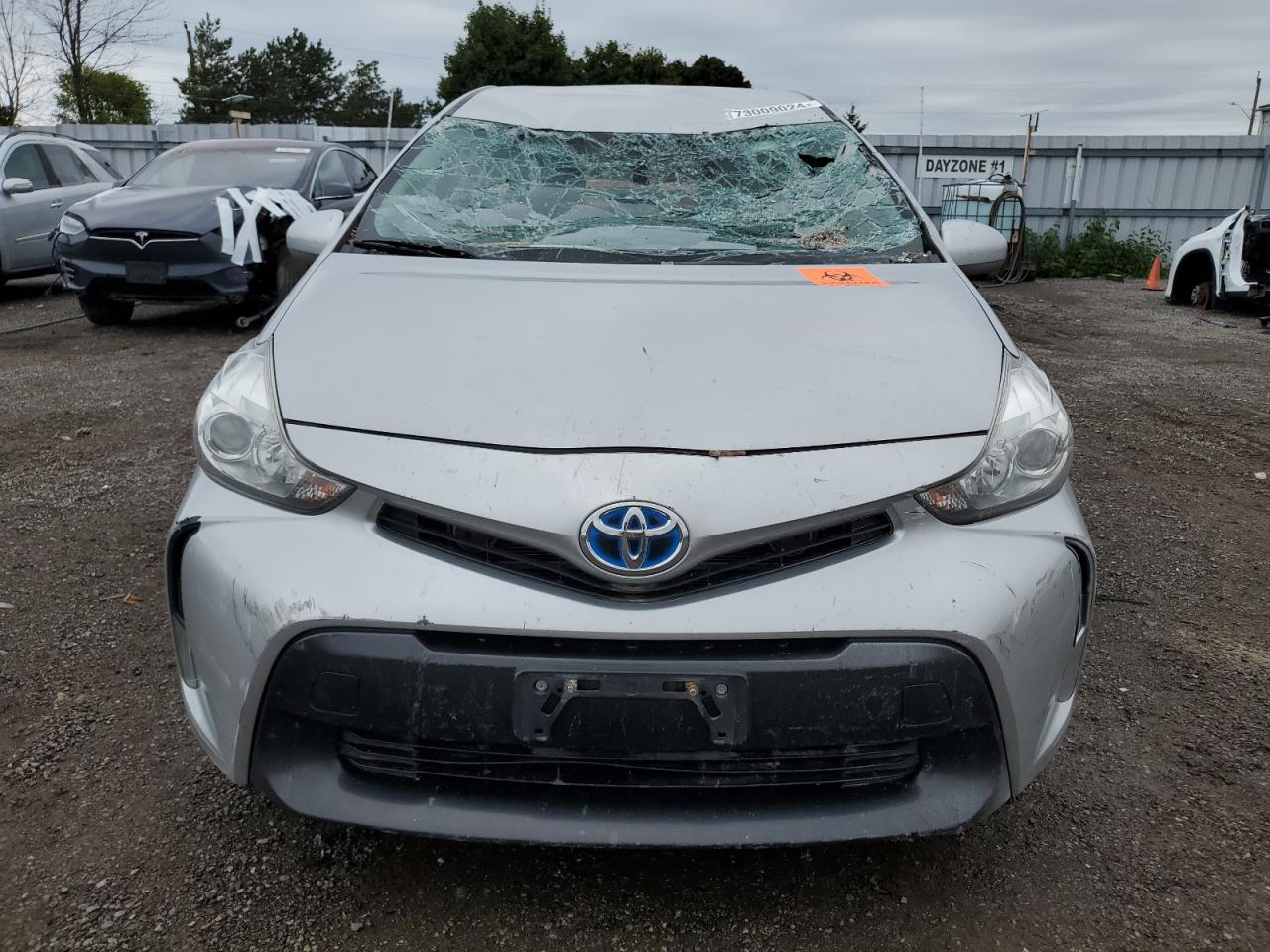 JTDZN3EU4GJ049910 2016 Toyota Prius V