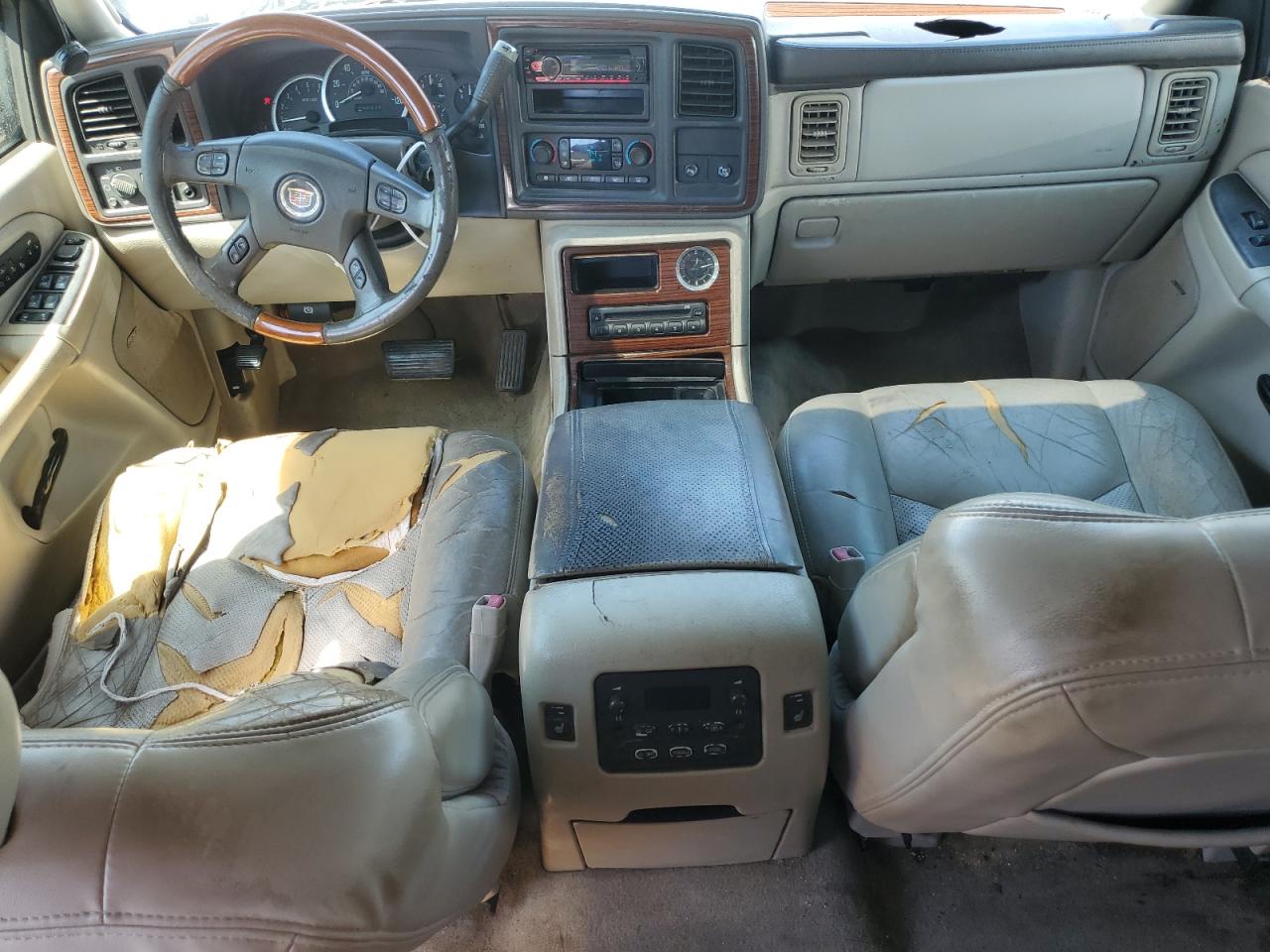 1GYEK63N04R305746 2004 Cadillac Escalade Luxury