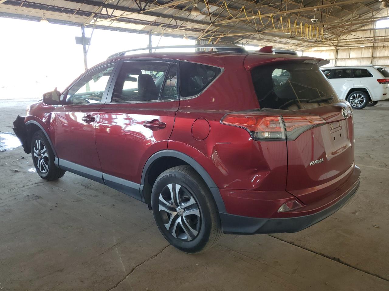 2T3ZFREV8JW488402 2018 TOYOTA RAV 4 - Image 2