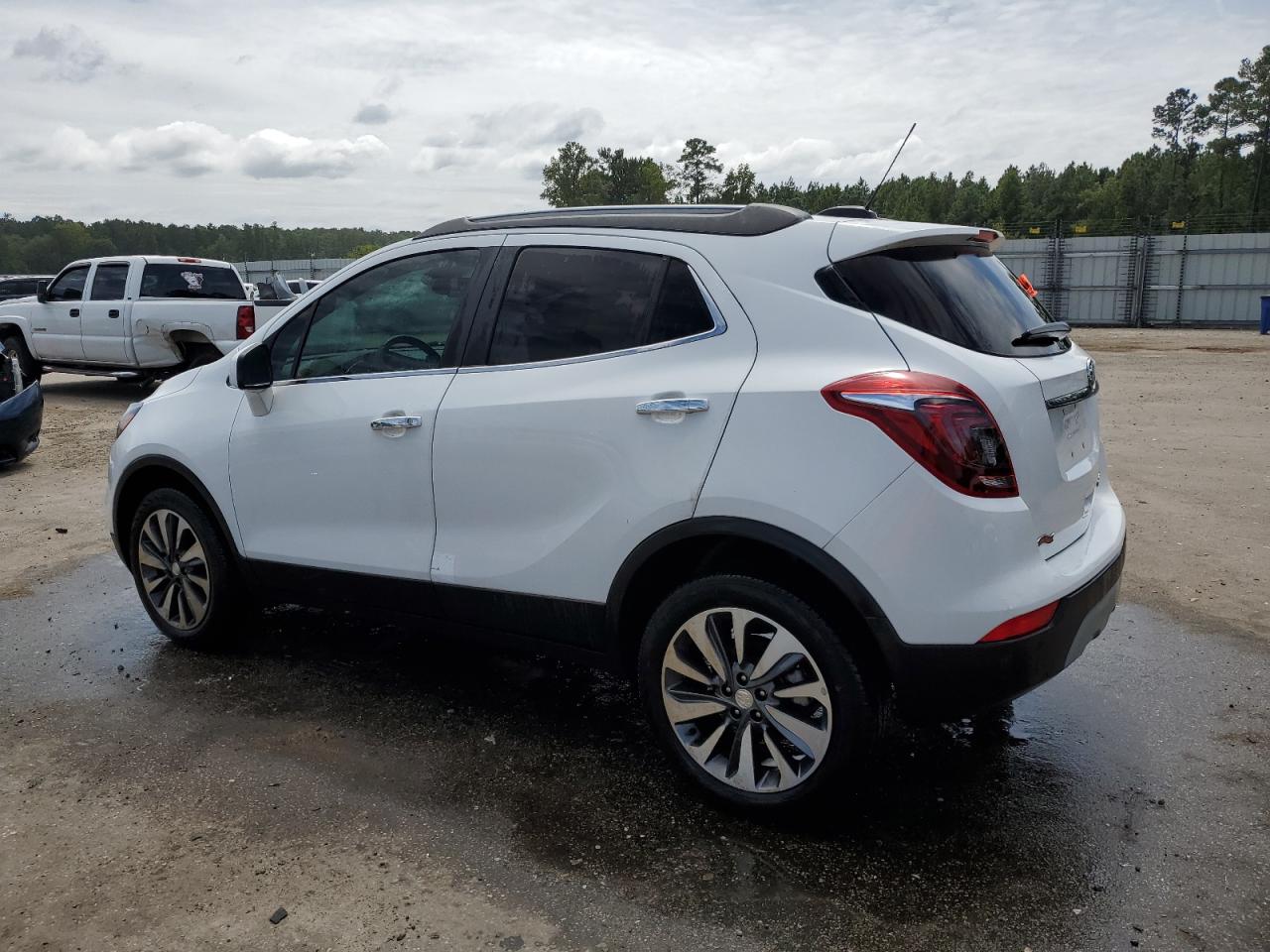 KL4CJESM0NB561733 2022 BUICK ENCORE - Image 2