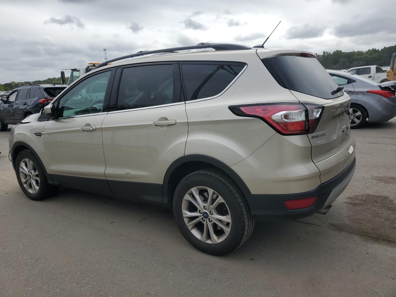 1FMCU9GD2HUC71351 2017 FORD ESCAPE - Image 2