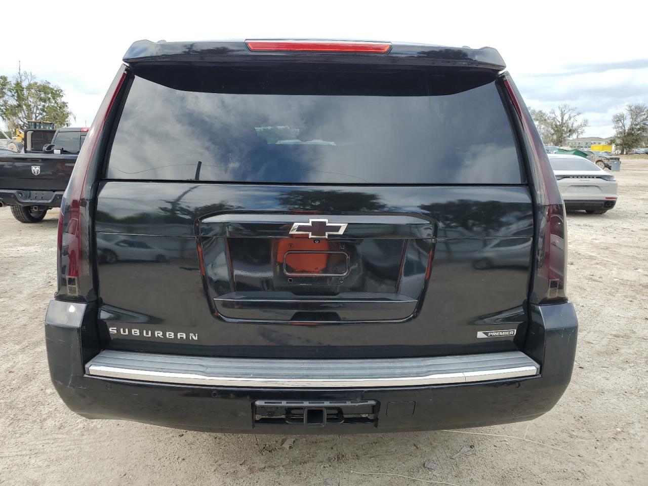 1GNSCJKC2HR115257 2017 Chevrolet Suburban C1500 Premier