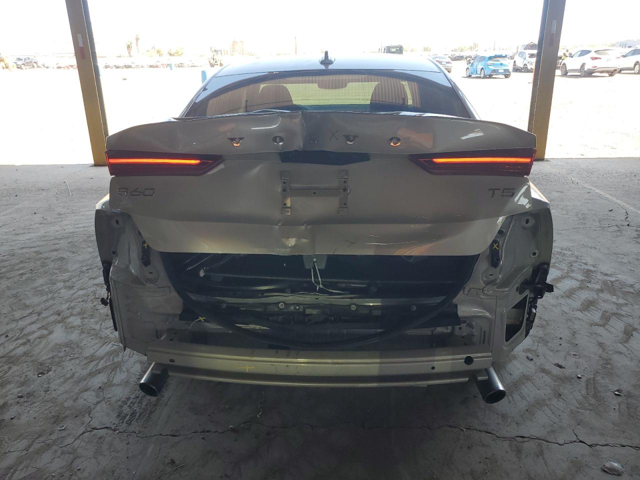 2019 Volvo S60 T5 Momentum VIN: 7JR102FK3KG001079 Lot: 72629224