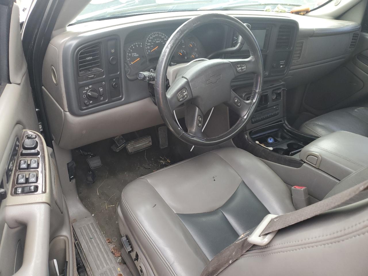 2004 Chevrolet Silverado C1500 VIN: 1GCEC14T44Z215715 Lot: 83760674