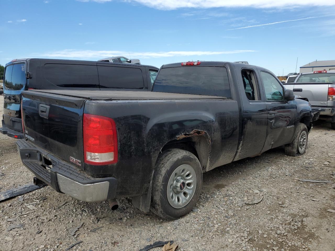 2009 GMC Sierra - Image 3
