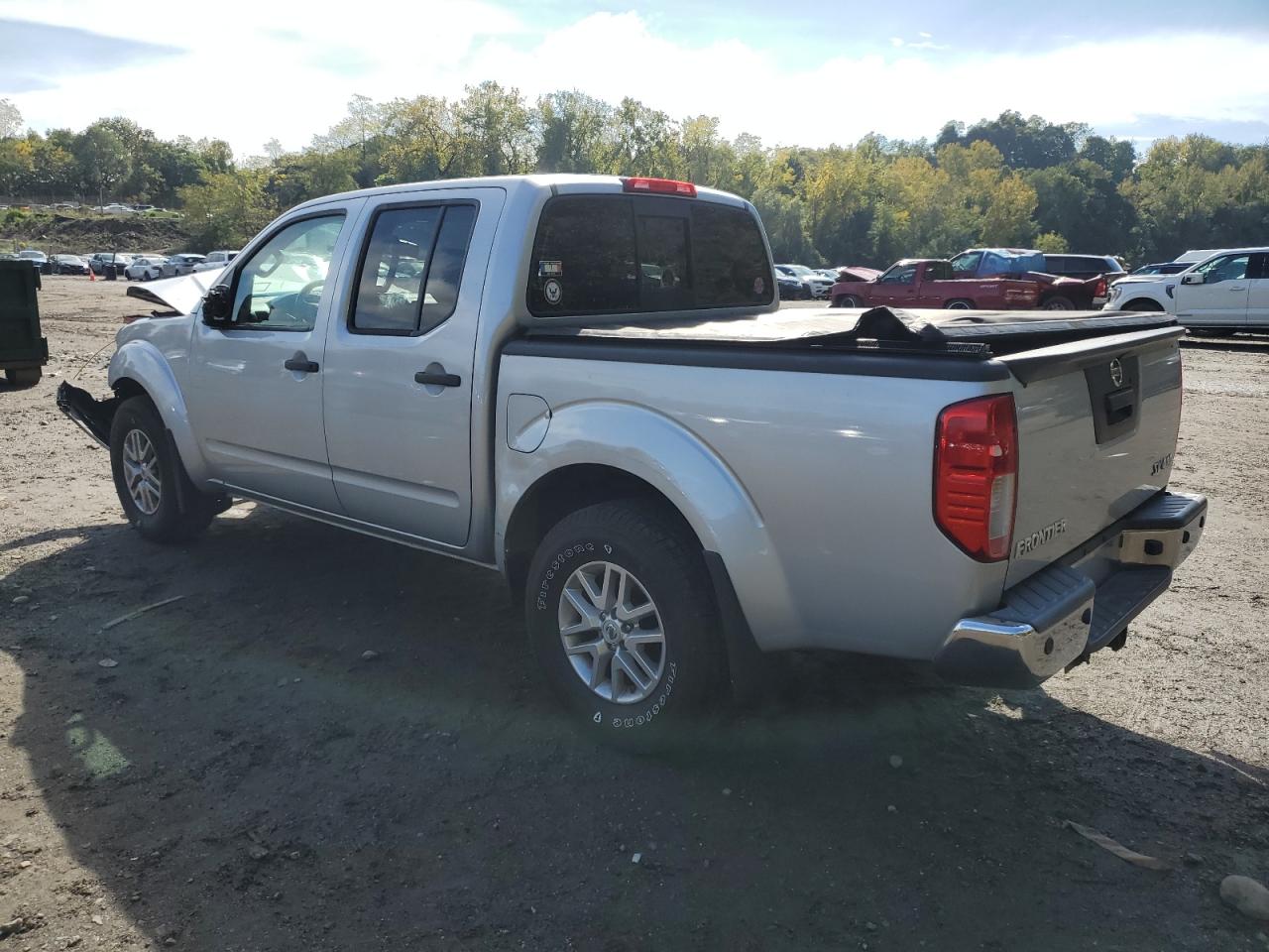 1N6AD0EV1GN731172 2016 NISSAN NAVARA - Image 2