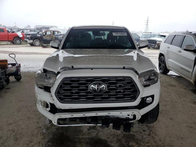  TOYOTA TACOMA 2021 Білий