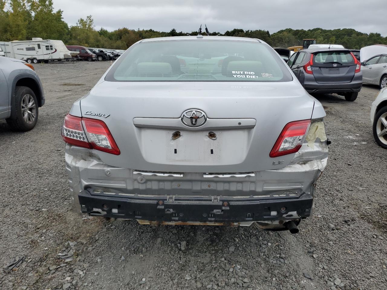 4T1BF3EK3BU119543 2011 Toyota Camry Base