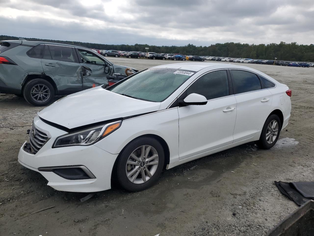 2016 Hyundai Sonata - Image 1