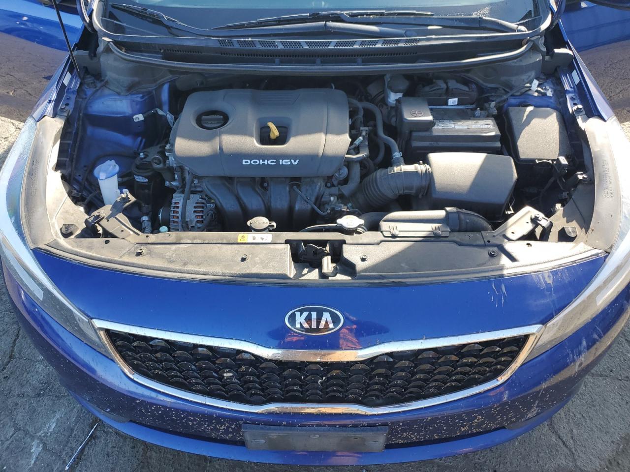 3KPFK4A76JE229928 2018 Kia Forte Lx