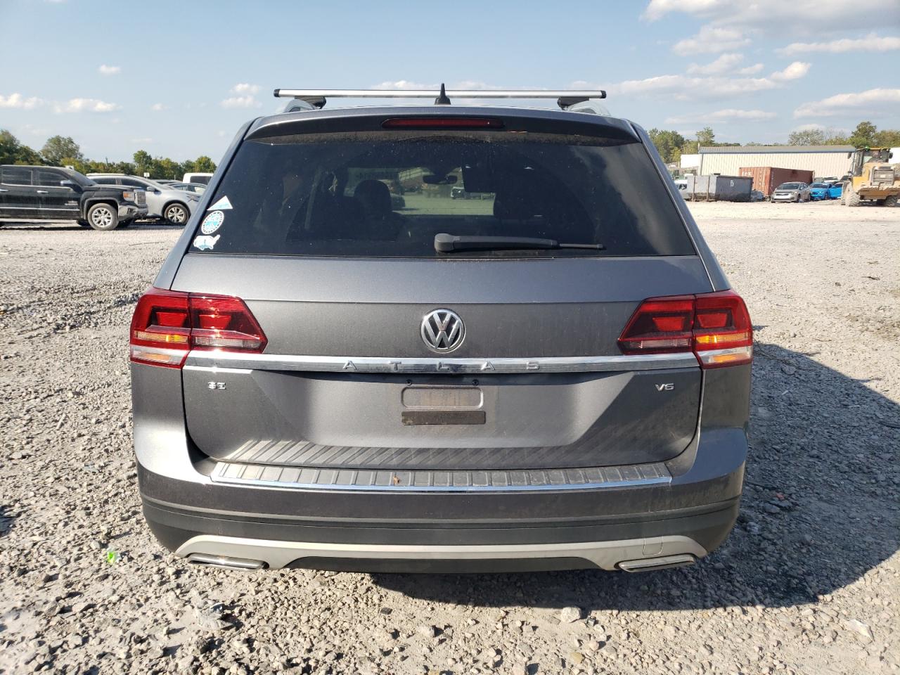 1V2WR2CA0KC617396 2019 Volkswagen Atlas Se