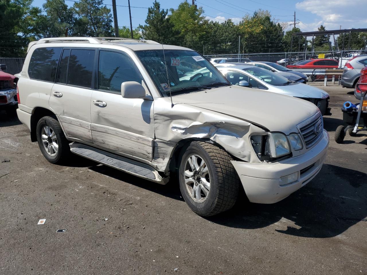 2004 Lexus LX - Image 4