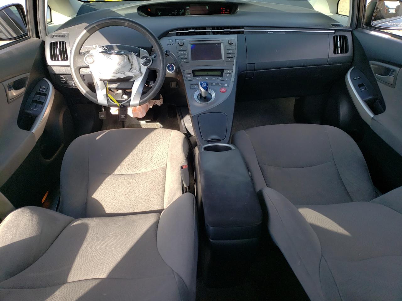 JTDKN3DU7F1982590 2015 Toyota Prius