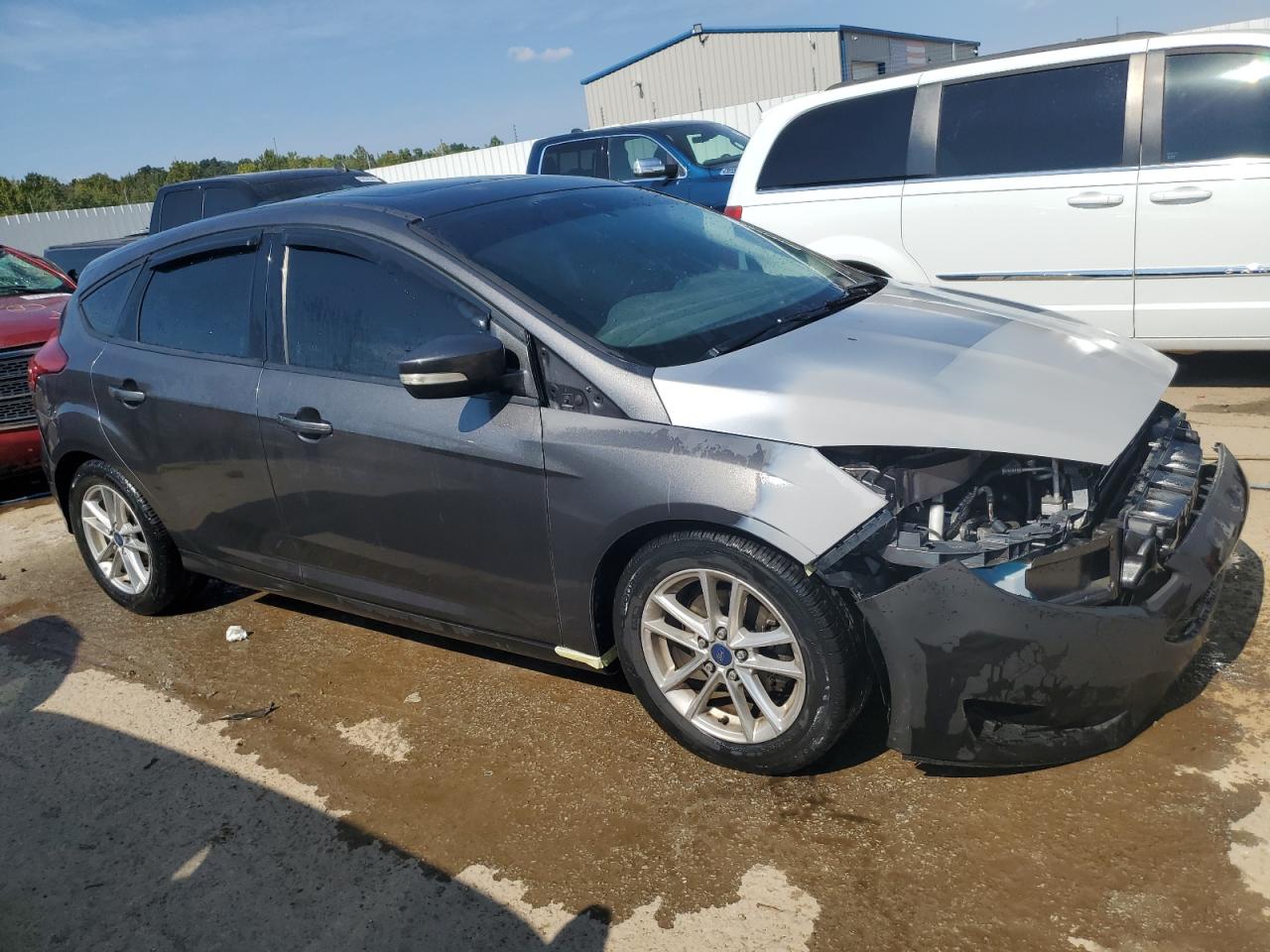 VIN 1FADP3K21GL217147 2016 FORD FOCUS no.4