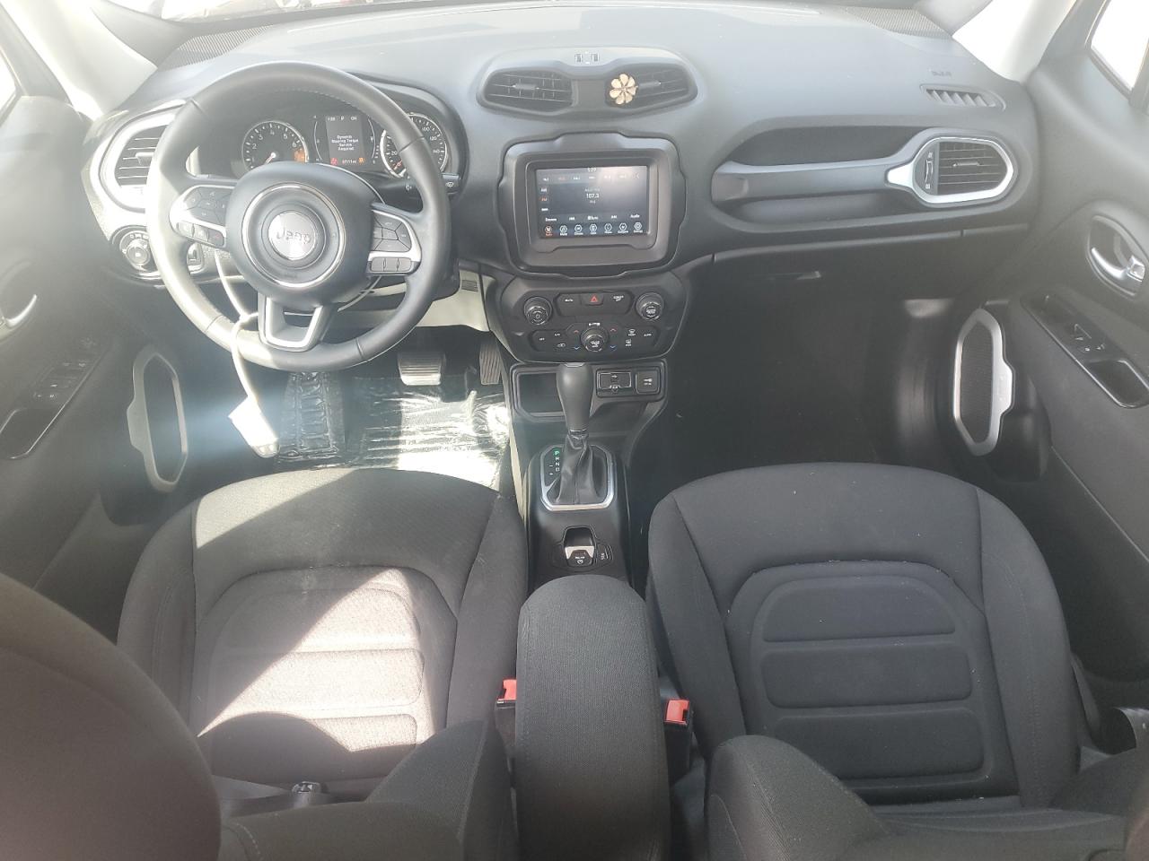 ZACCJABB3JPJ59859 2018 Jeep Renegade Latitude