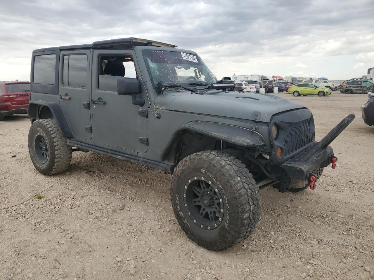 2016 Jeep Wrangler - Image 4