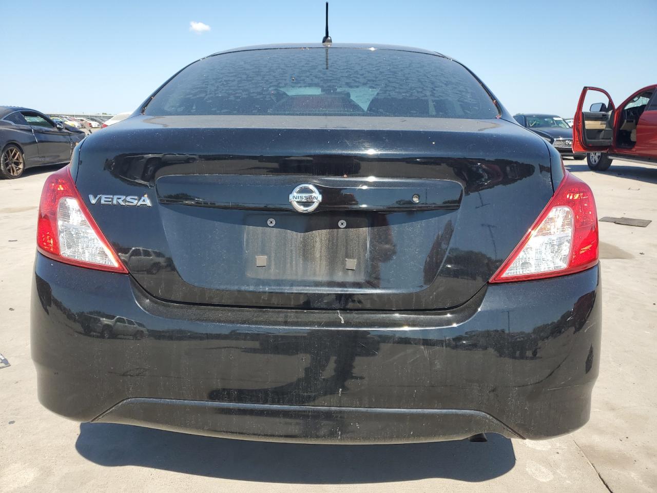 2016 Nissan Versa S VIN: 3N1CN7AP1GL918276 Lot: 72417424