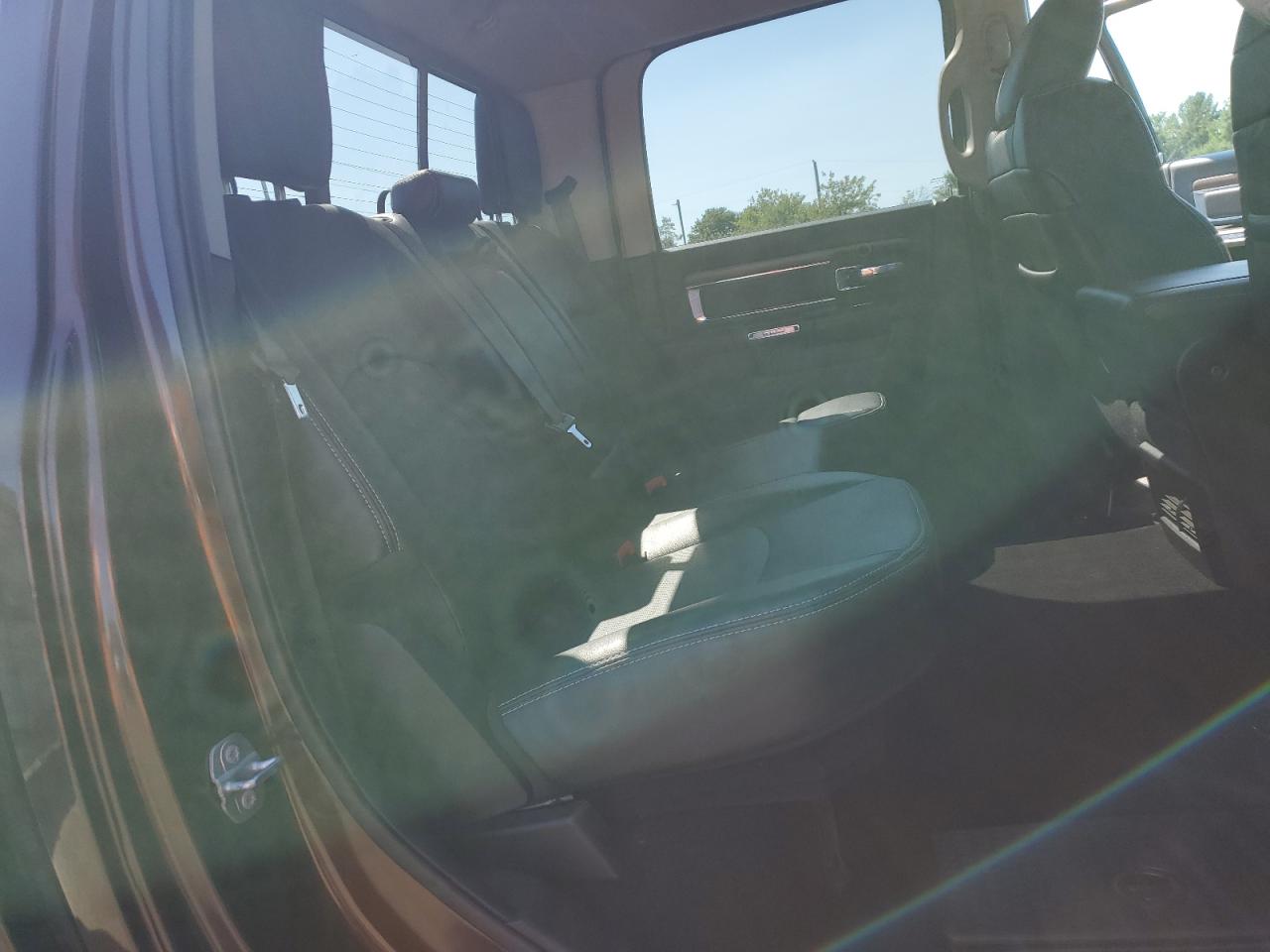 2015 Ram 1500 Laramie VIN: 1C6RR7VT2FS712166 Lot: 70180224