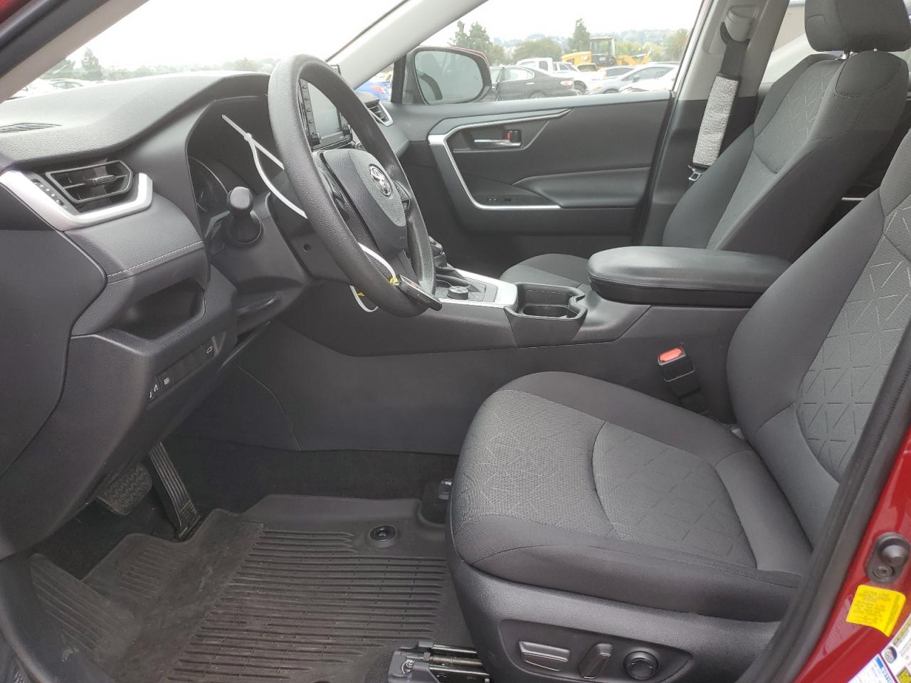 2021 Toyota Rav4 Xle VIN: 4T3RWRFV2MU020300 Lot: 72594314