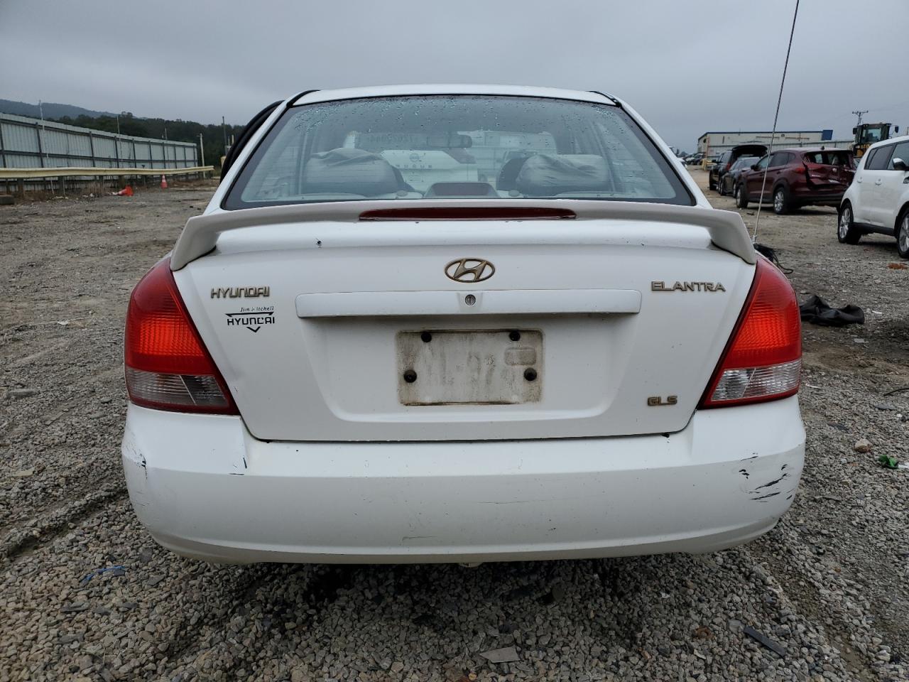 KMHDN45D82U245688 2002 Hyundai Elantra Gls