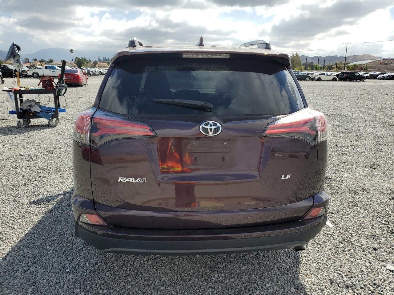 2017 Toyota Rav4 Le VIN: 2T3ZFREV2HW332026 Lot: 71871474