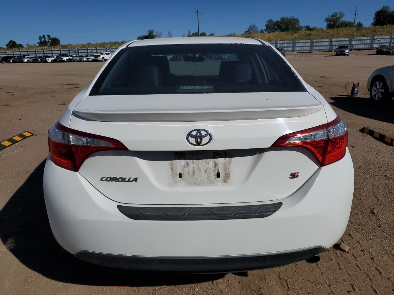 2015 Toyota Corolla L VIN: 5YFBURHE1FP252095 Lot: 71048144