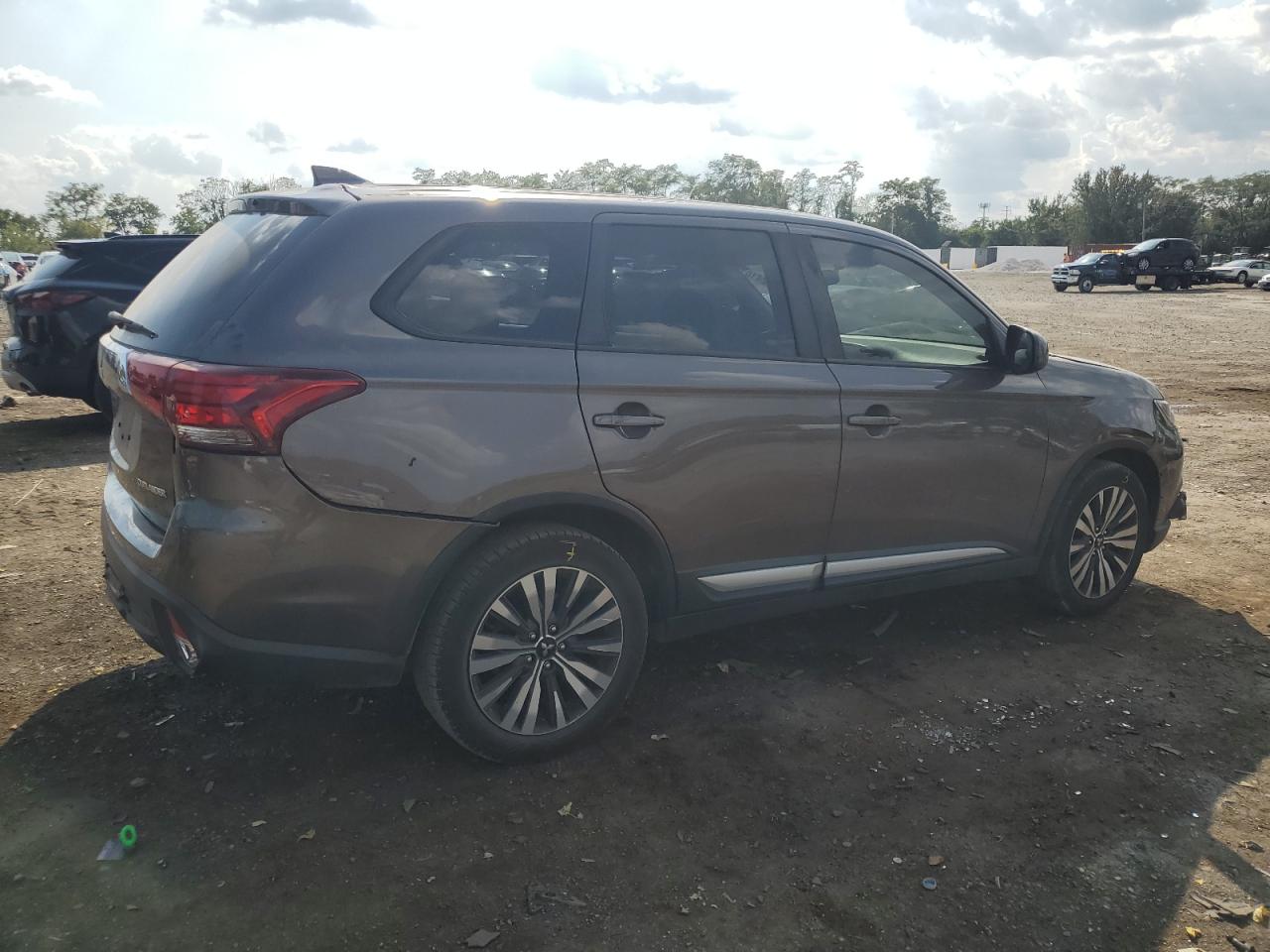 VIN JA4AD2A37KZ055471 2019 MITSUBISHI OUTLANDER no.3