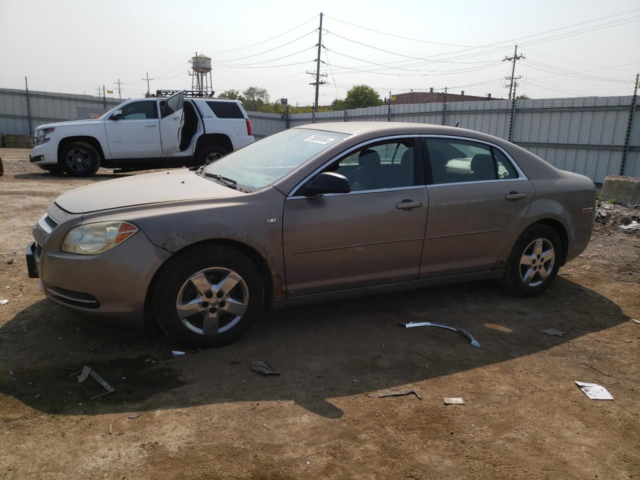 2008 Chevrolet Malibu Ls للبيع في Chicago Heights، IL - Burn