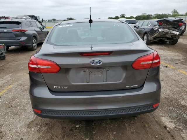 Sedans FORD FOCUS 2016 Gray