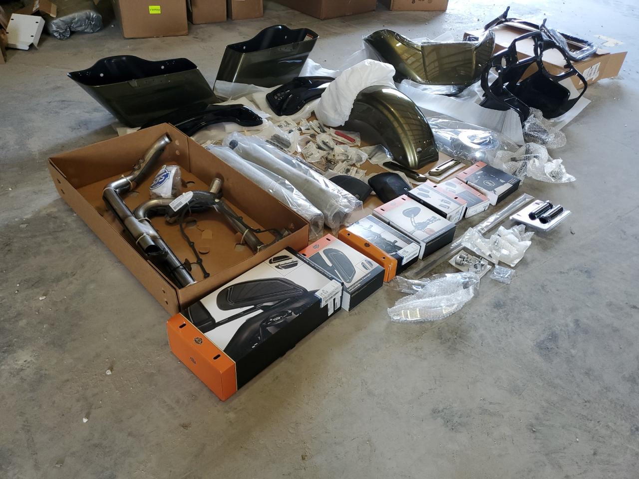 2017 Harley-Davidson Fltrxs Road Glide Special VIN: 1HD1KTC17HB650334 Lot: 73283594