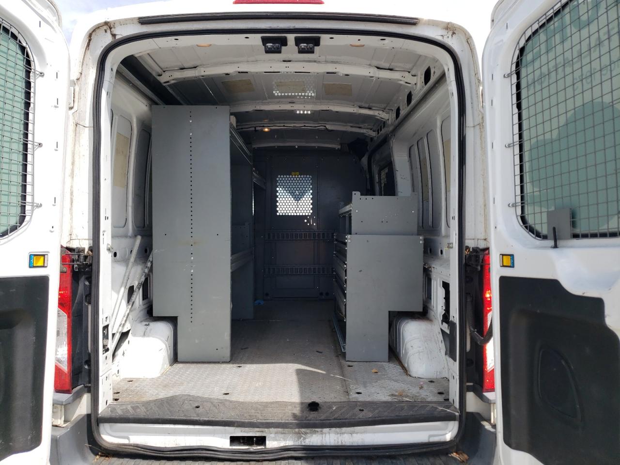 1FTBW2CM0GKB34815 2016 Ford Transit T-350