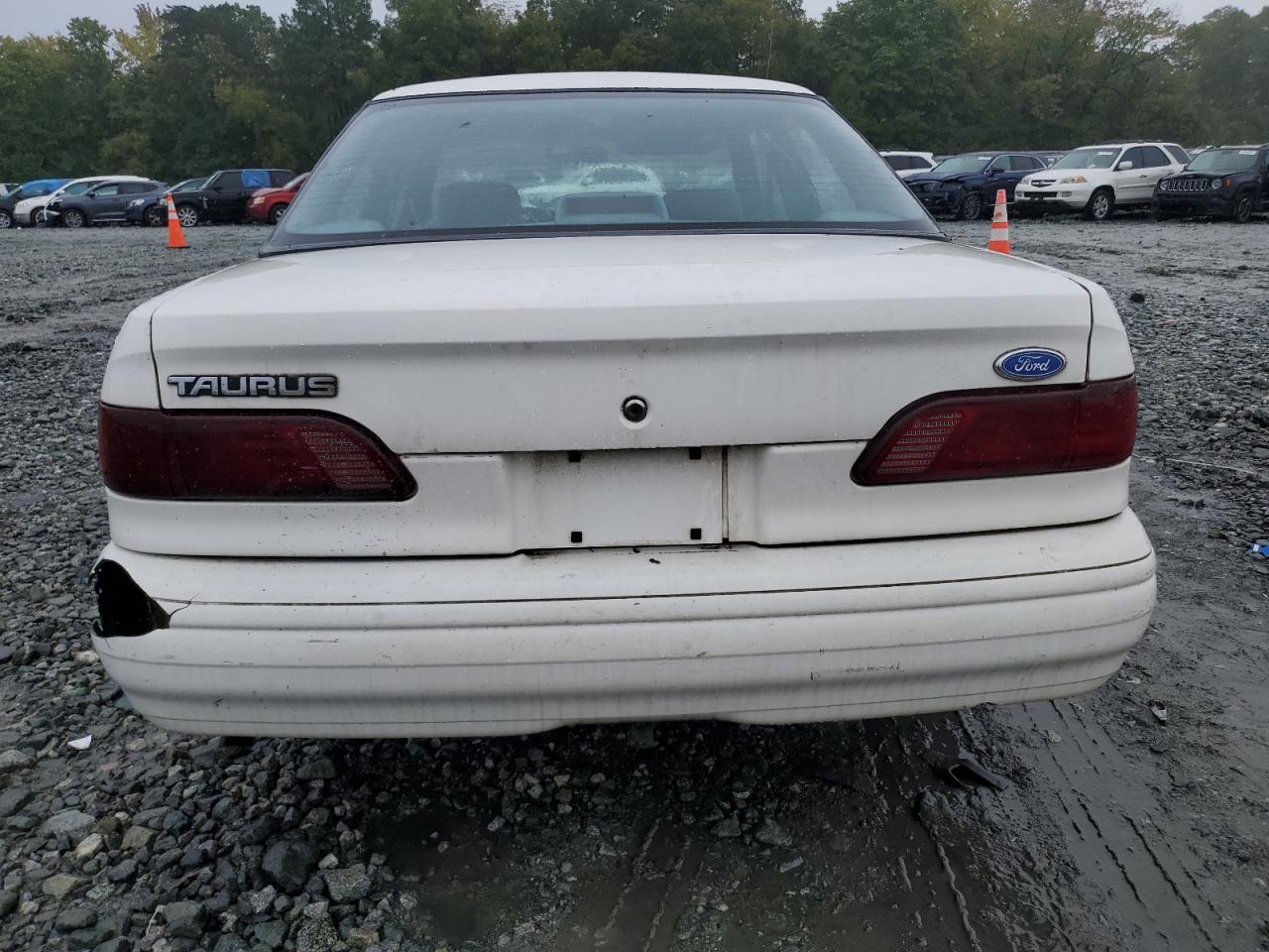 1994 Ford Taurus Gl VIN: 1FALP52U5RA152732 Lot: 70472324