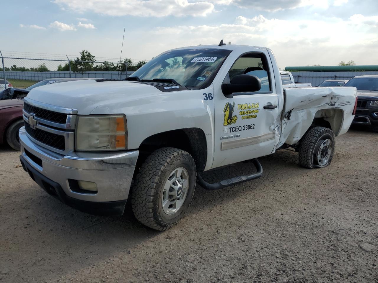 2011 Chevrolet Silverado - Image 2