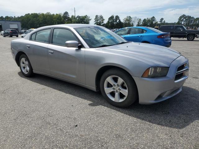 Sedans DODGE CHARGER 2013 Srebrny