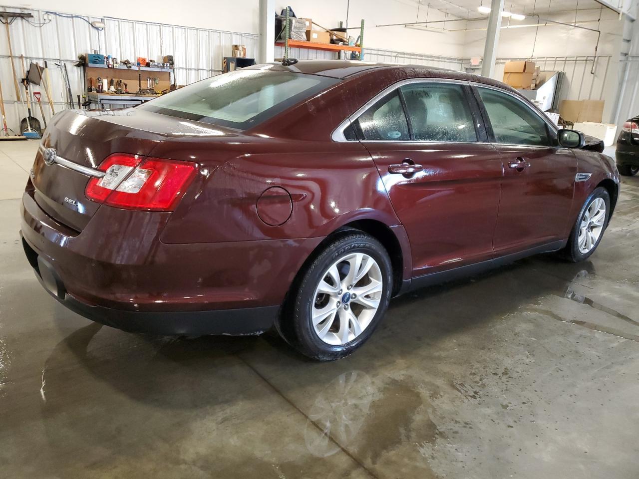 1FAHP2EW9AG143521 2010 Ford Taurus Sel