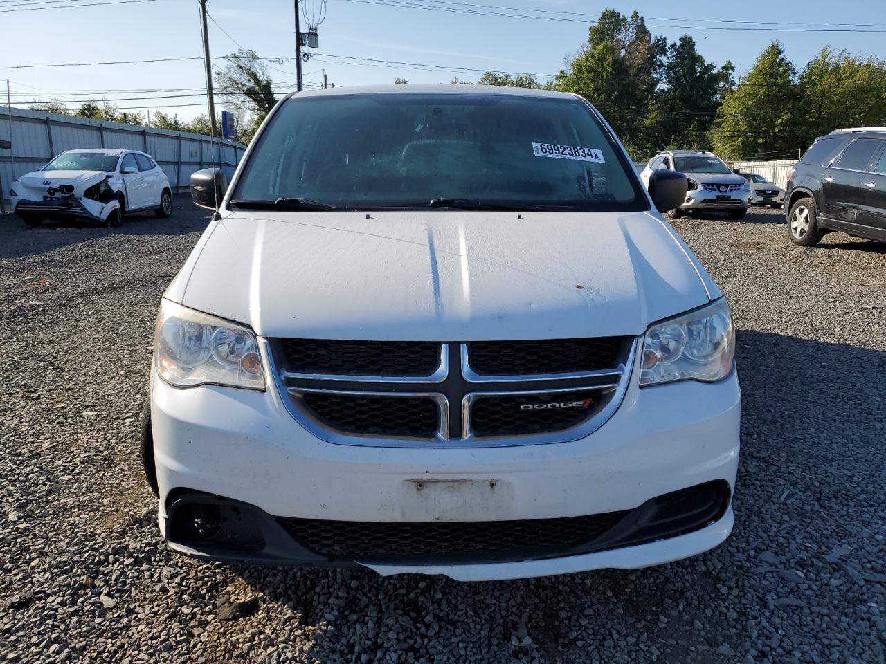 2016 Dodge Caravan - Image 5