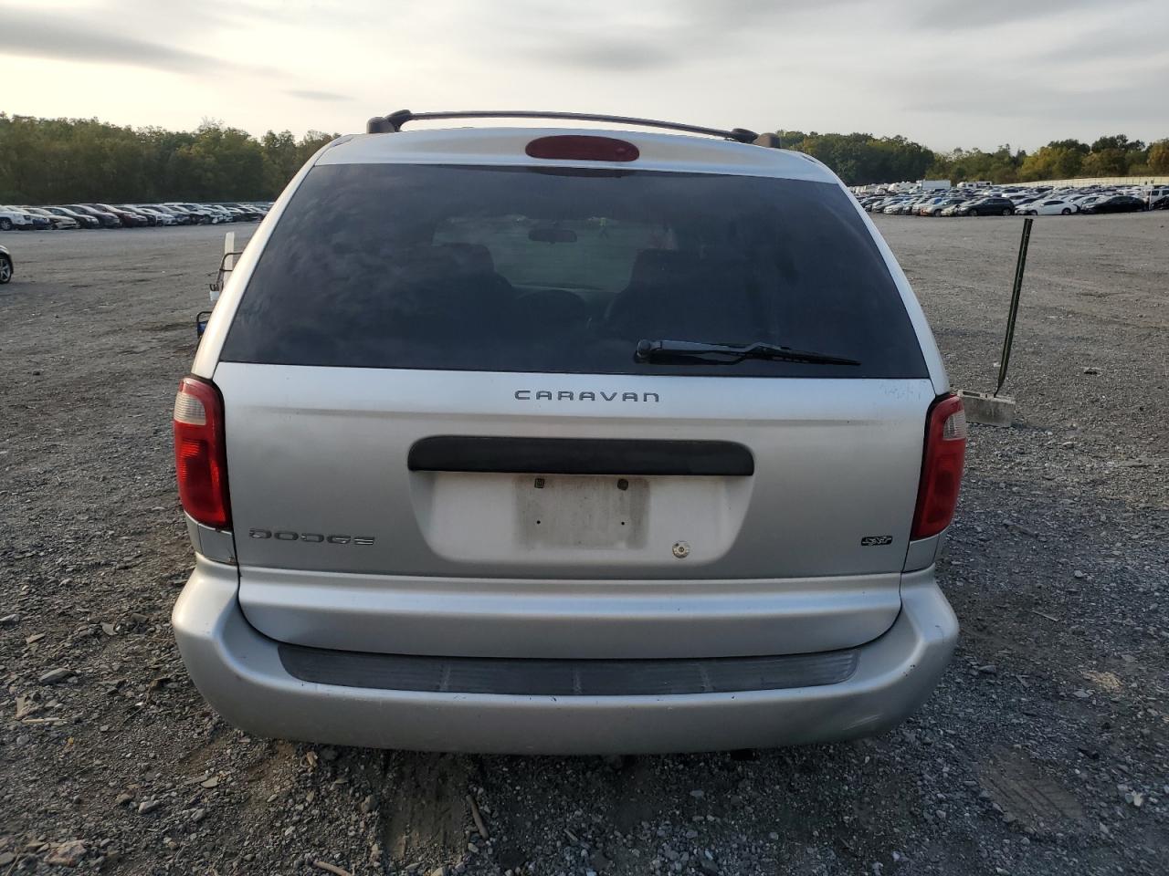 2003 Dodge Caravan Se VIN: 1D4GP25R83B263104 Lot: 71816434